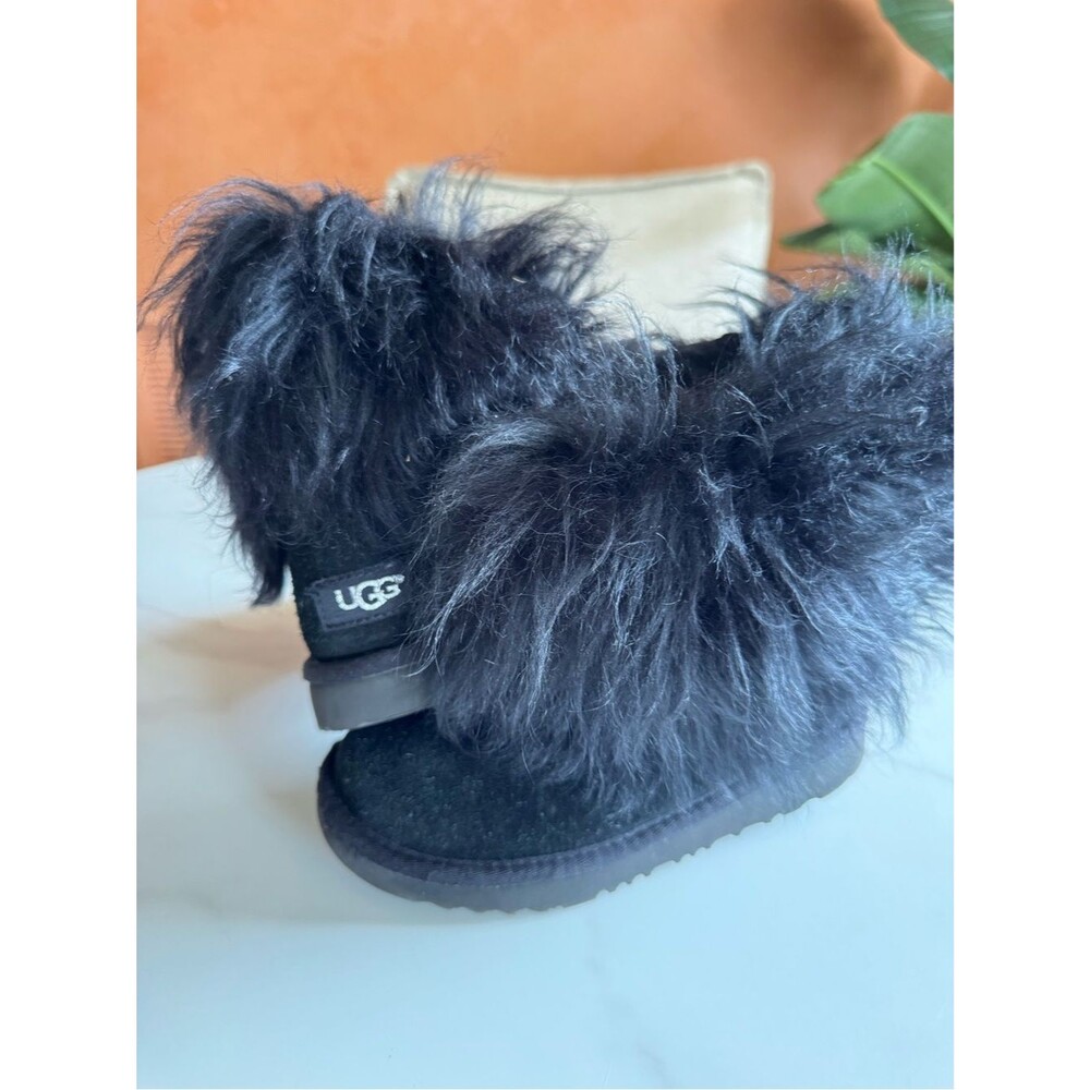 UGG Kids Fluff Mini Boots Black Full Fur Cuff Cozy Youth Size 1